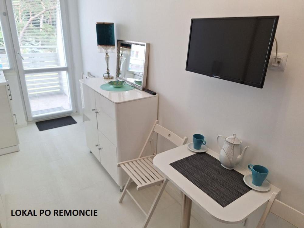 ミエンジズドロイェMaly Przytulny Apartament Z Widokiem Na Morze - Po Remoncieアパートメント エクステリア 写真